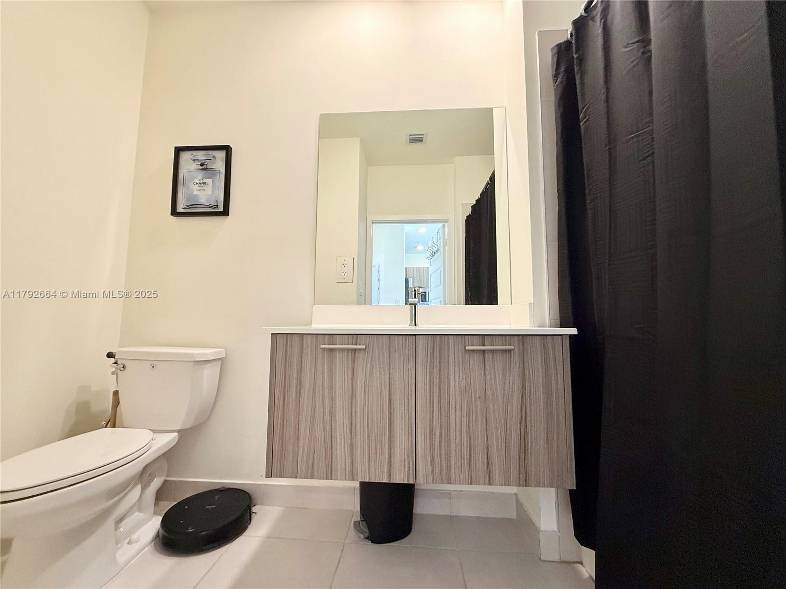 LANDMARK AT DORAL - Residential Lease