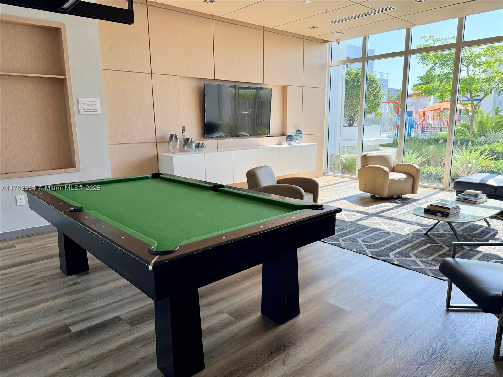 LANDMARK AT DORAL - Residential Lease