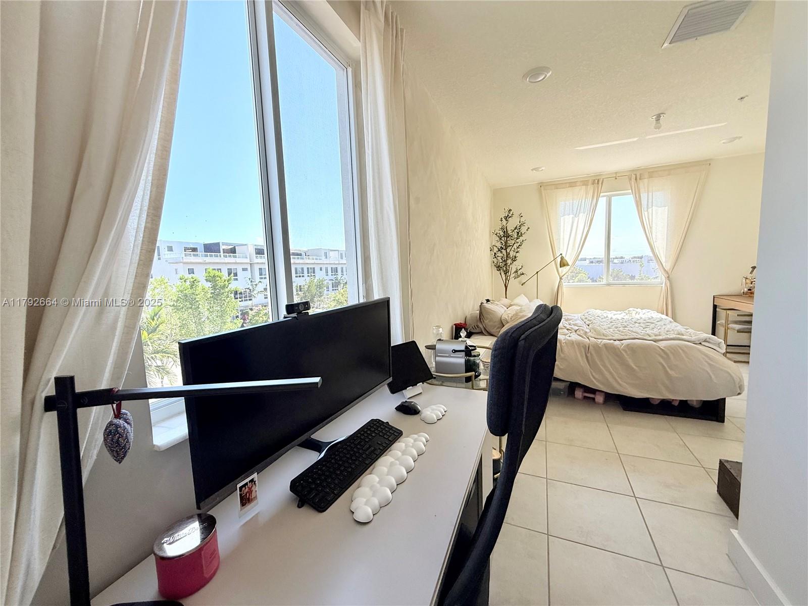LANDMARK AT DORAL - Residential Lease