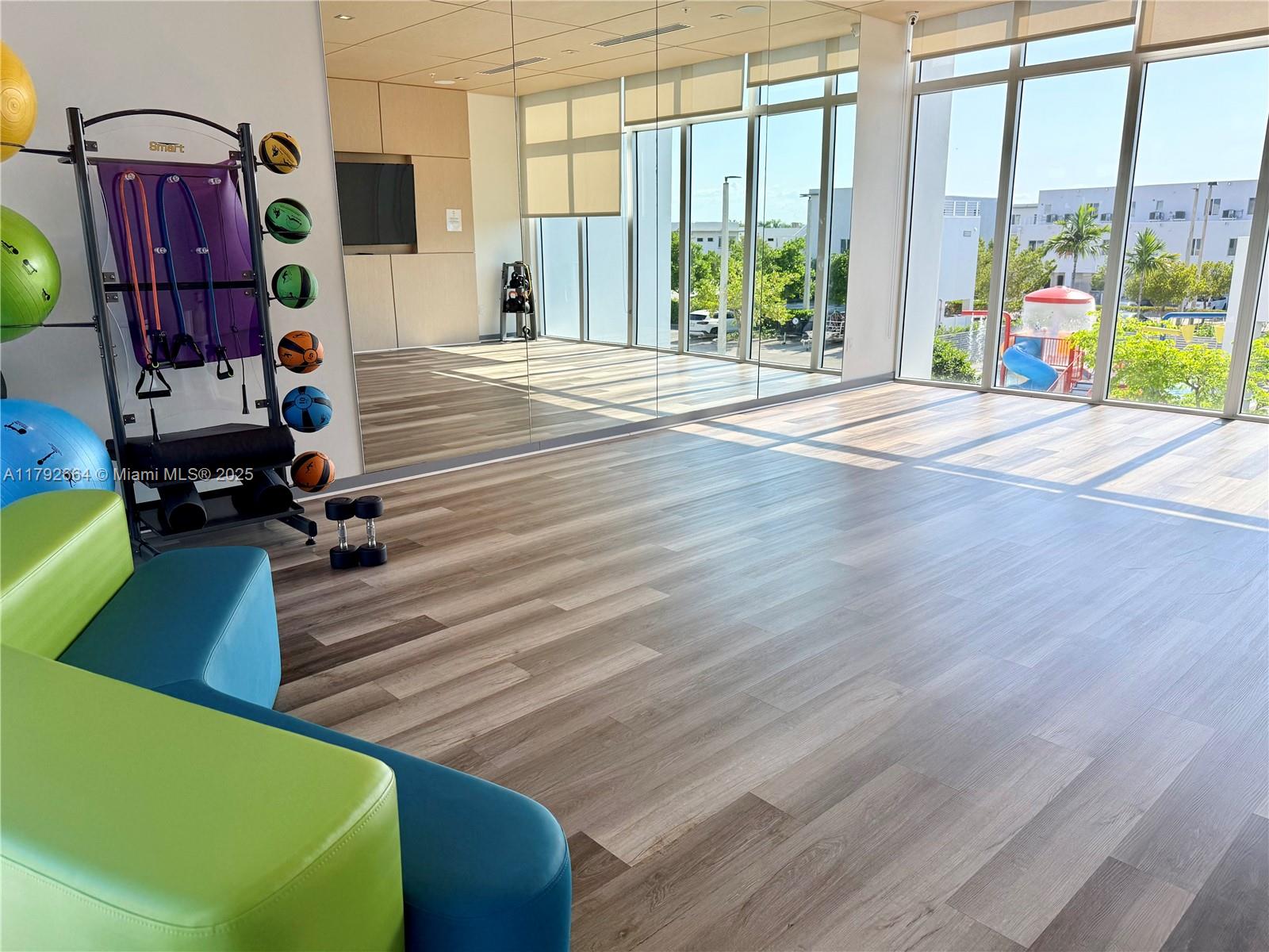 LANDMARK AT DORAL - Residential Lease