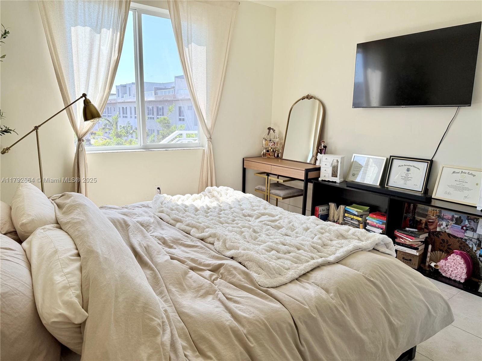 LANDMARK AT DORAL - Residential Lease