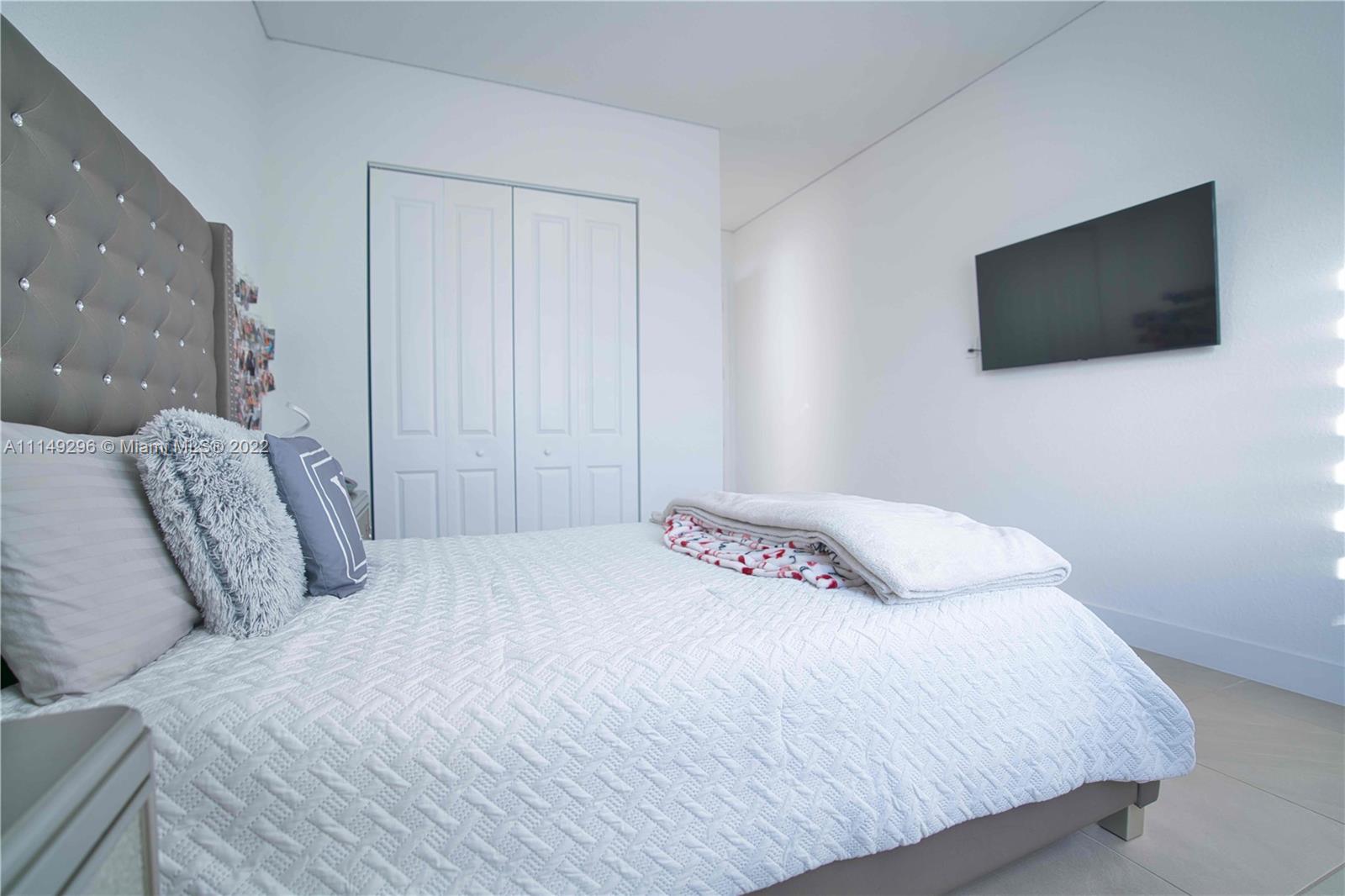 SOUTHERN COVE - Residential