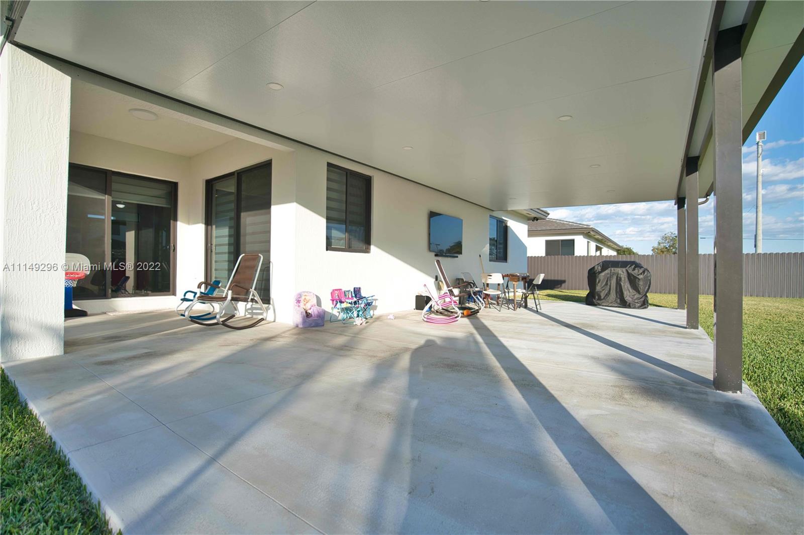 SOUTHERN COVE - Residential