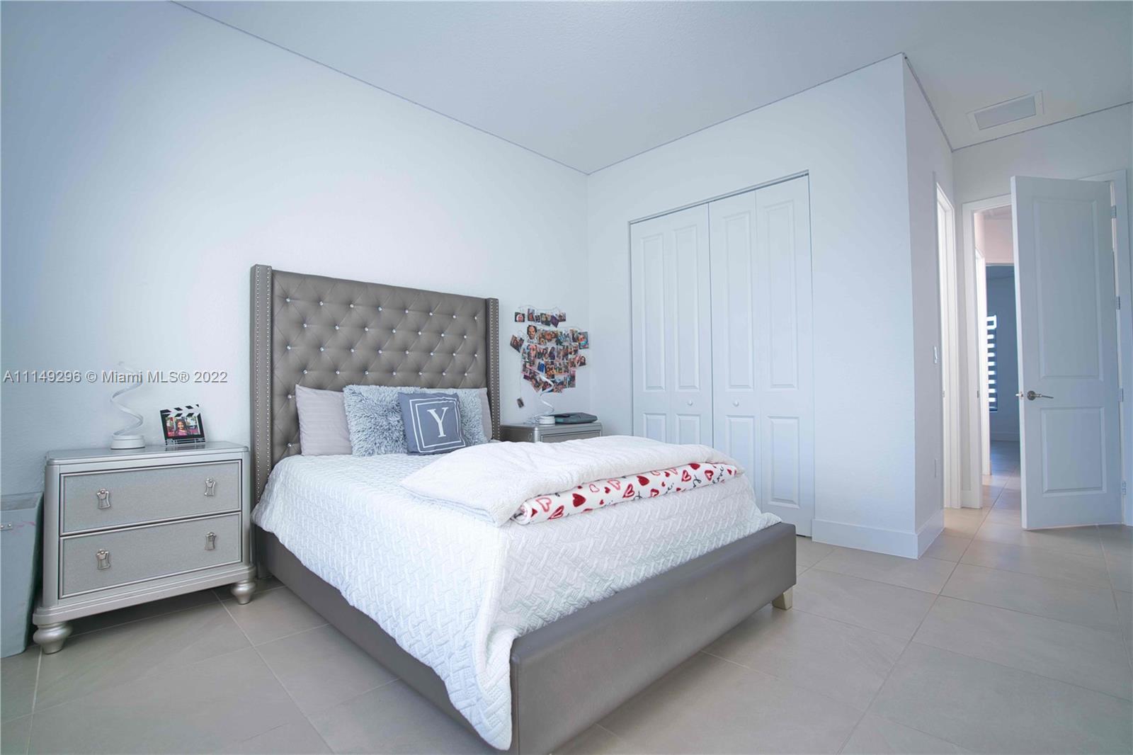 SOUTHERN COVE - Residential