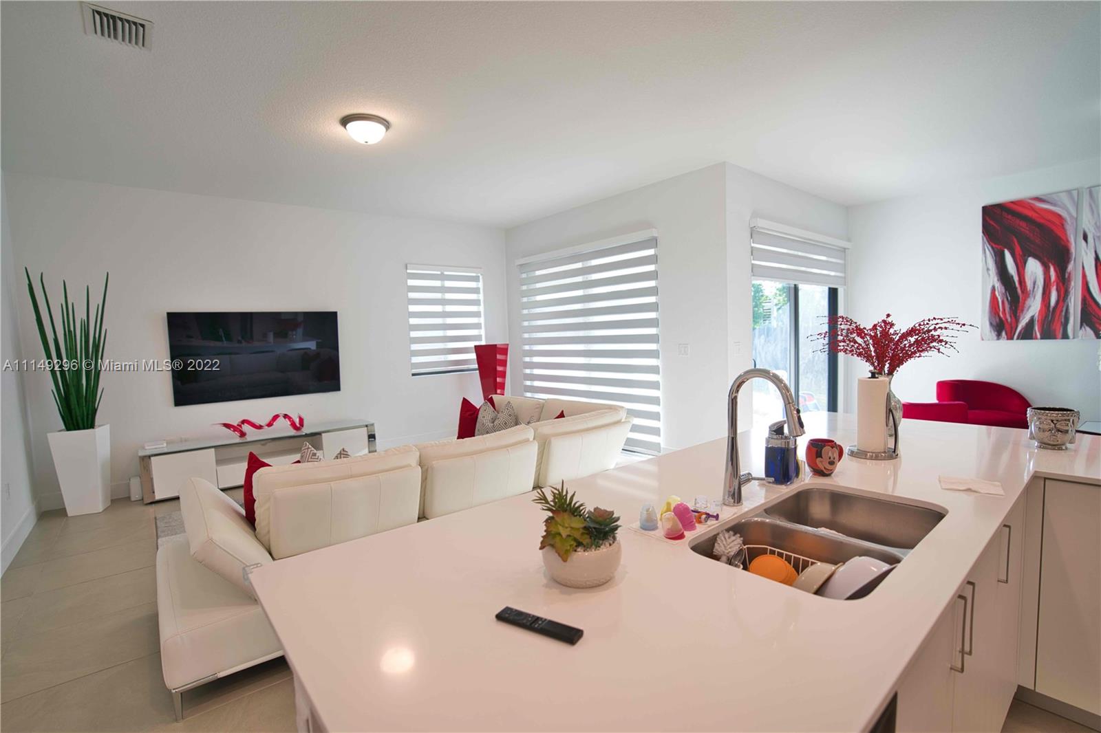 SOUTHERN COVE - Residential