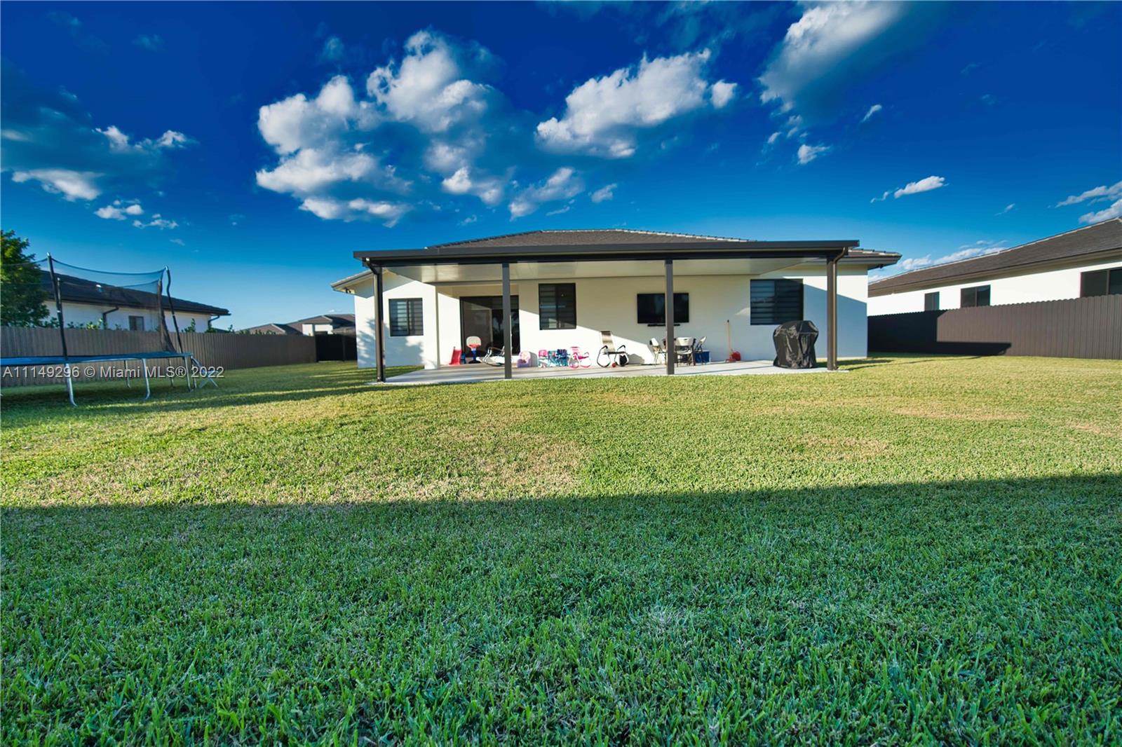 SOUTHERN COVE - Residential
