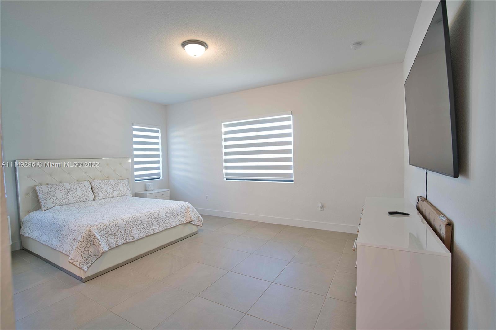 SOUTHERN COVE - Residential