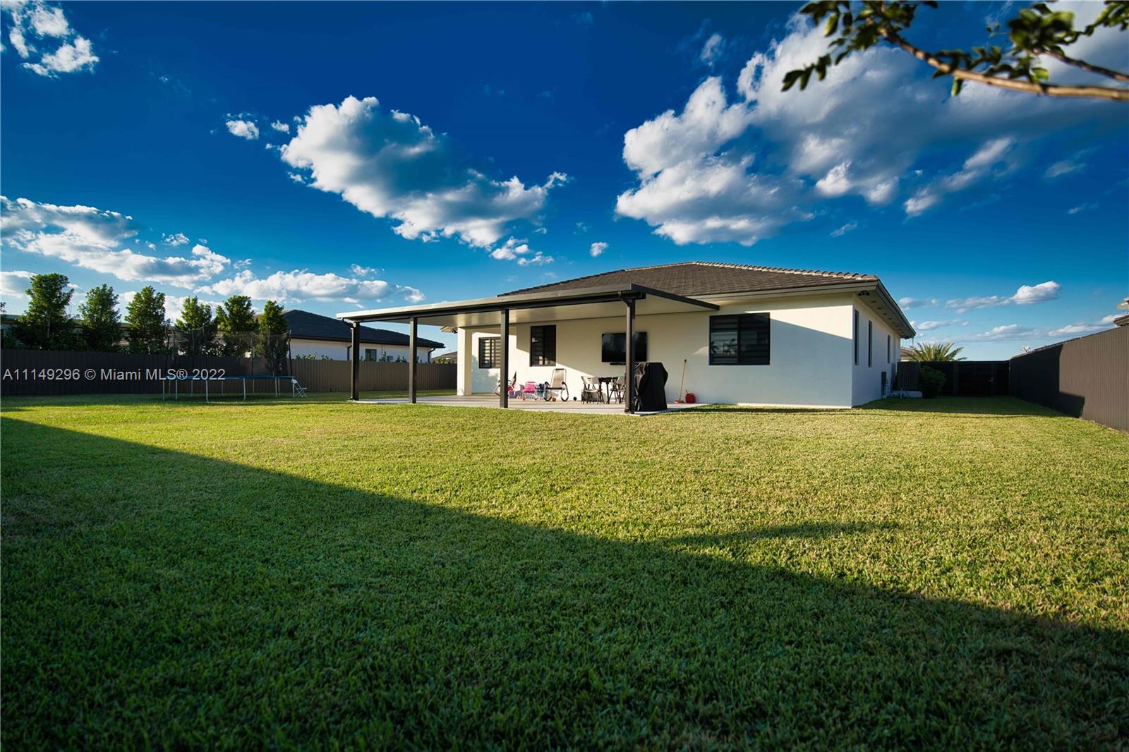 SOUTHERN COVE - Residential