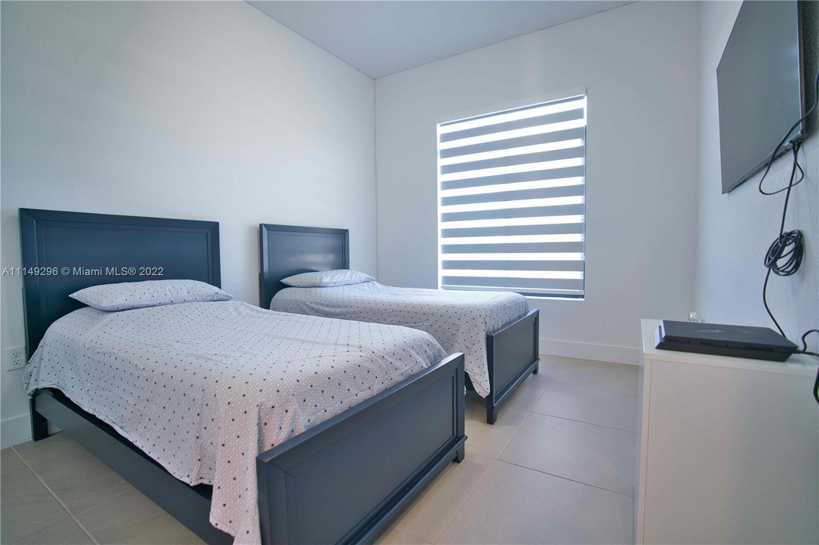 SOUTHERN COVE - Residential