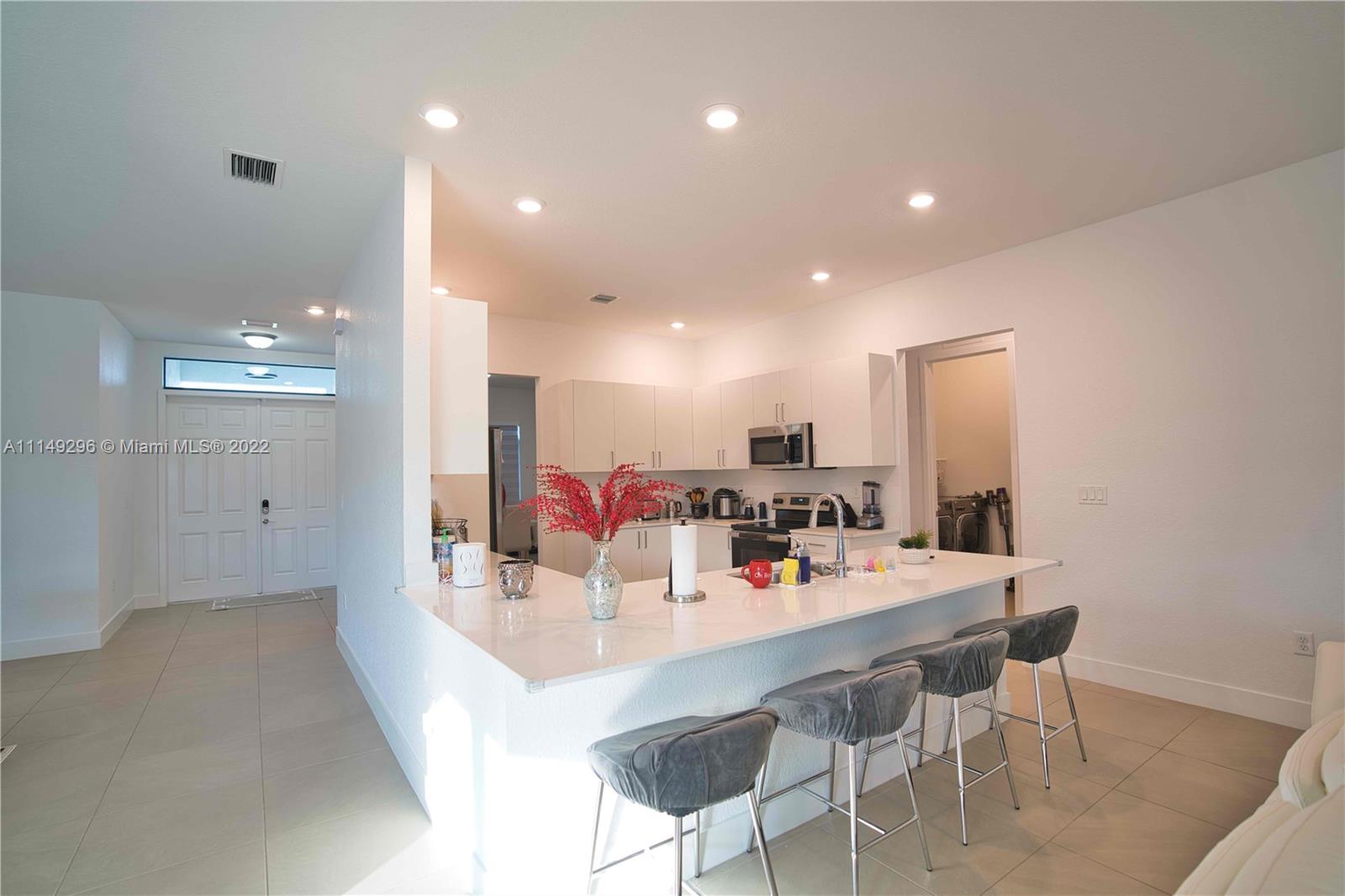SOUTHERN COVE - Residential