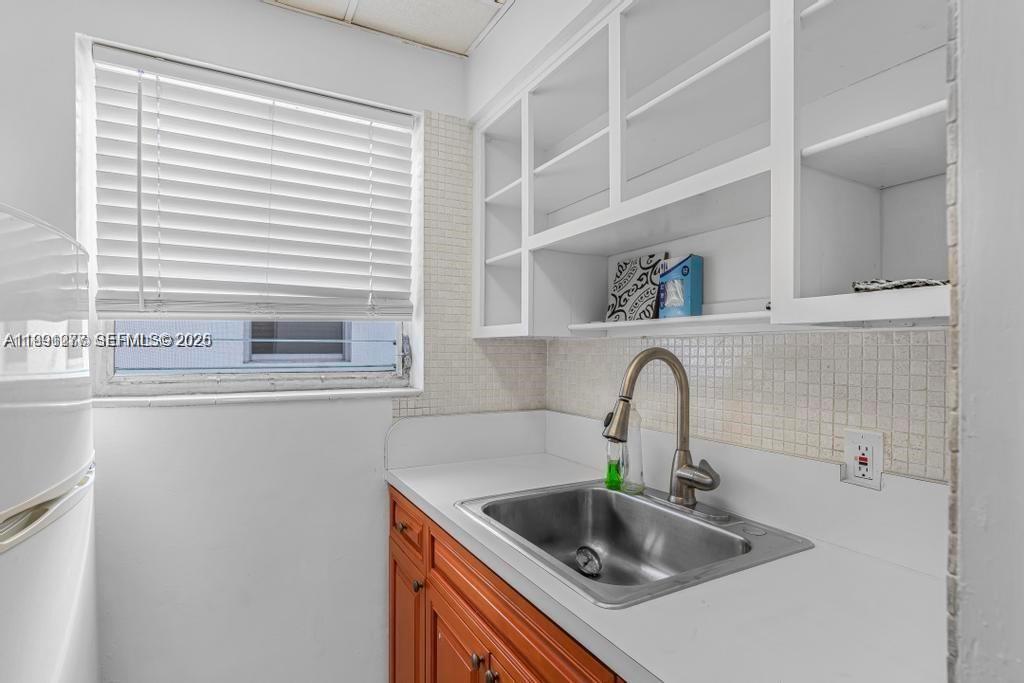 OCEAN SHORE CO-OP APTS IN - Residential