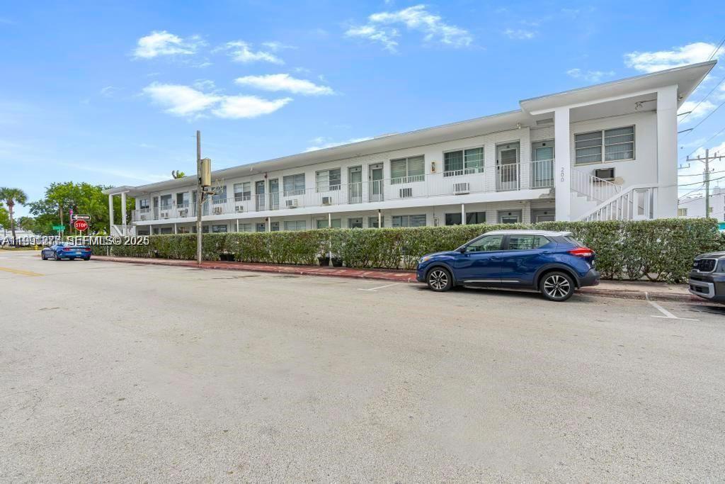 OCEAN SHORE CO-OP APTS IN - Residential