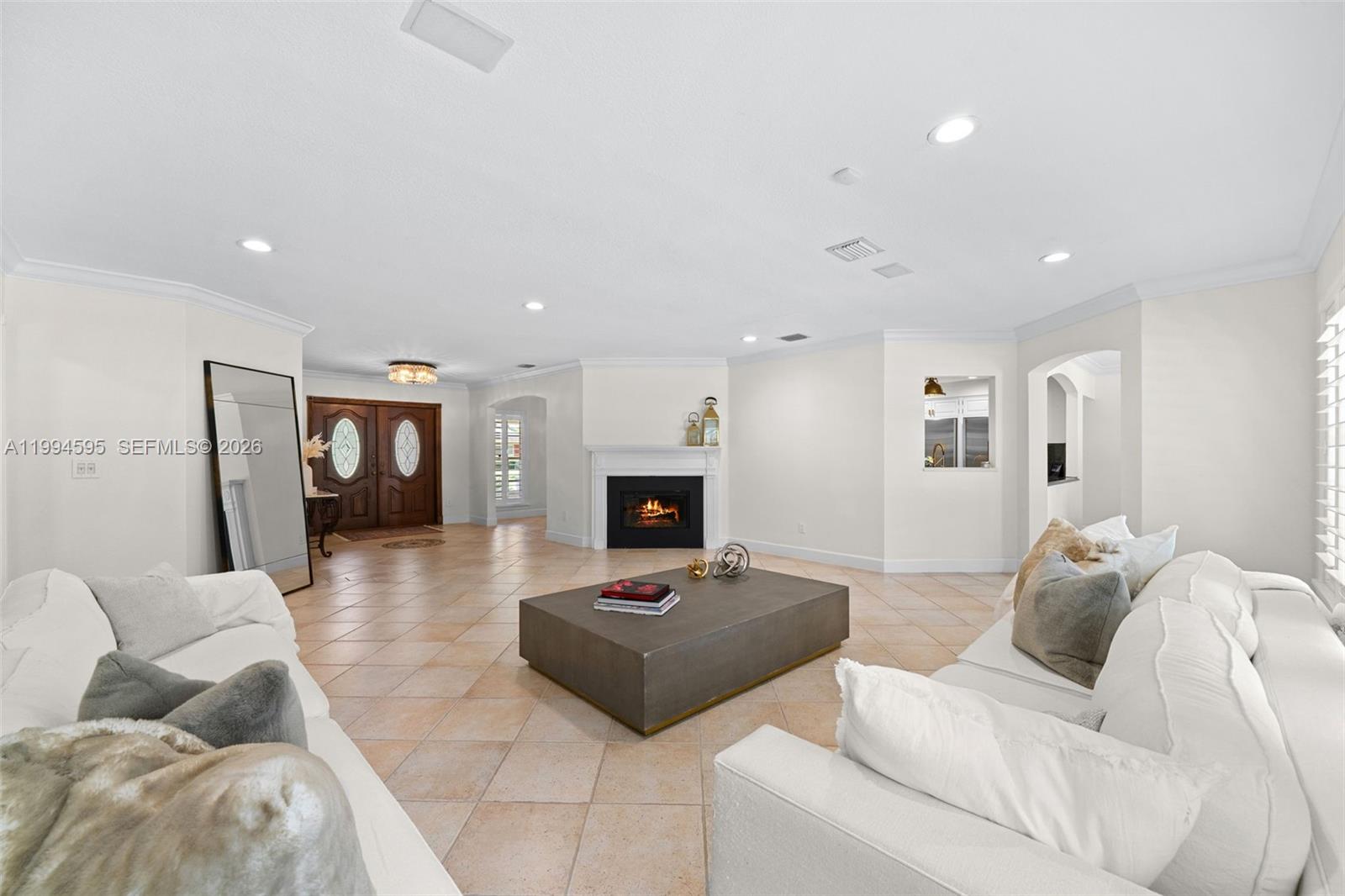 ROCK LAKE - Residential