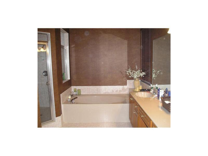 NAUTICA - Residential Lease