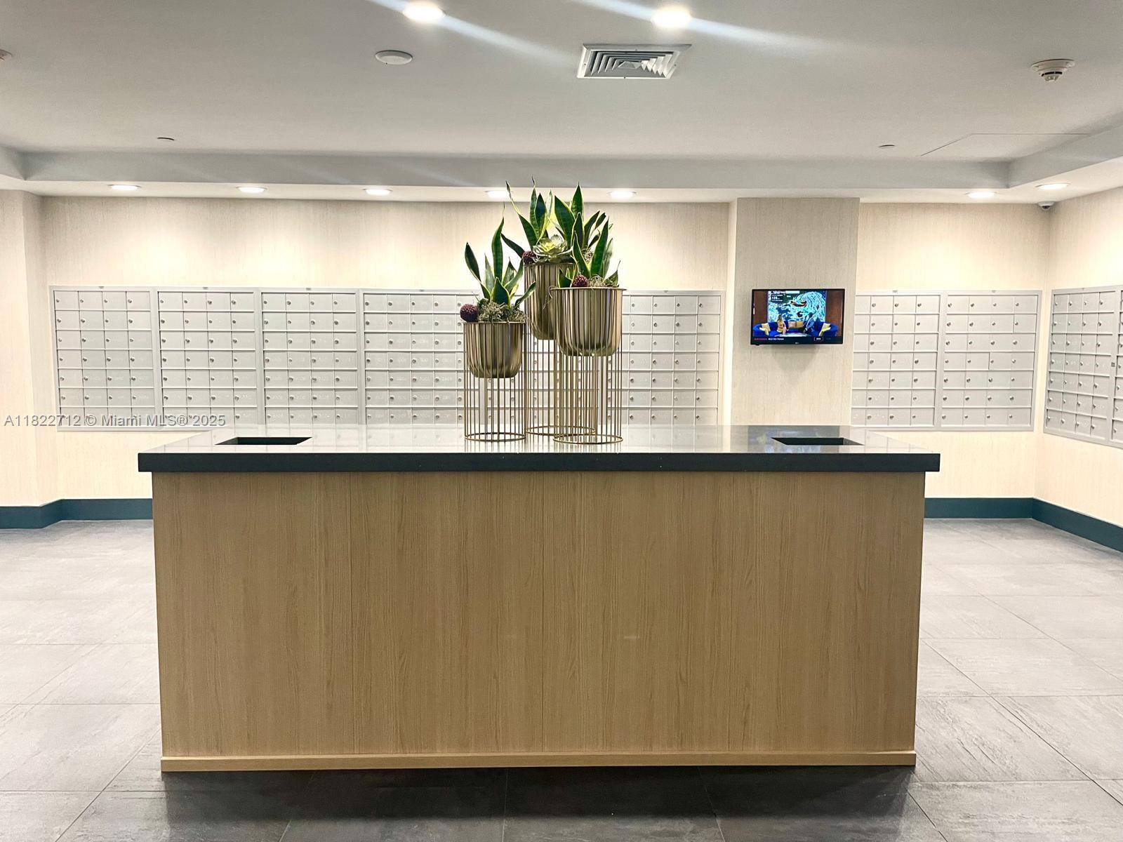 IVY CONDO - Residential