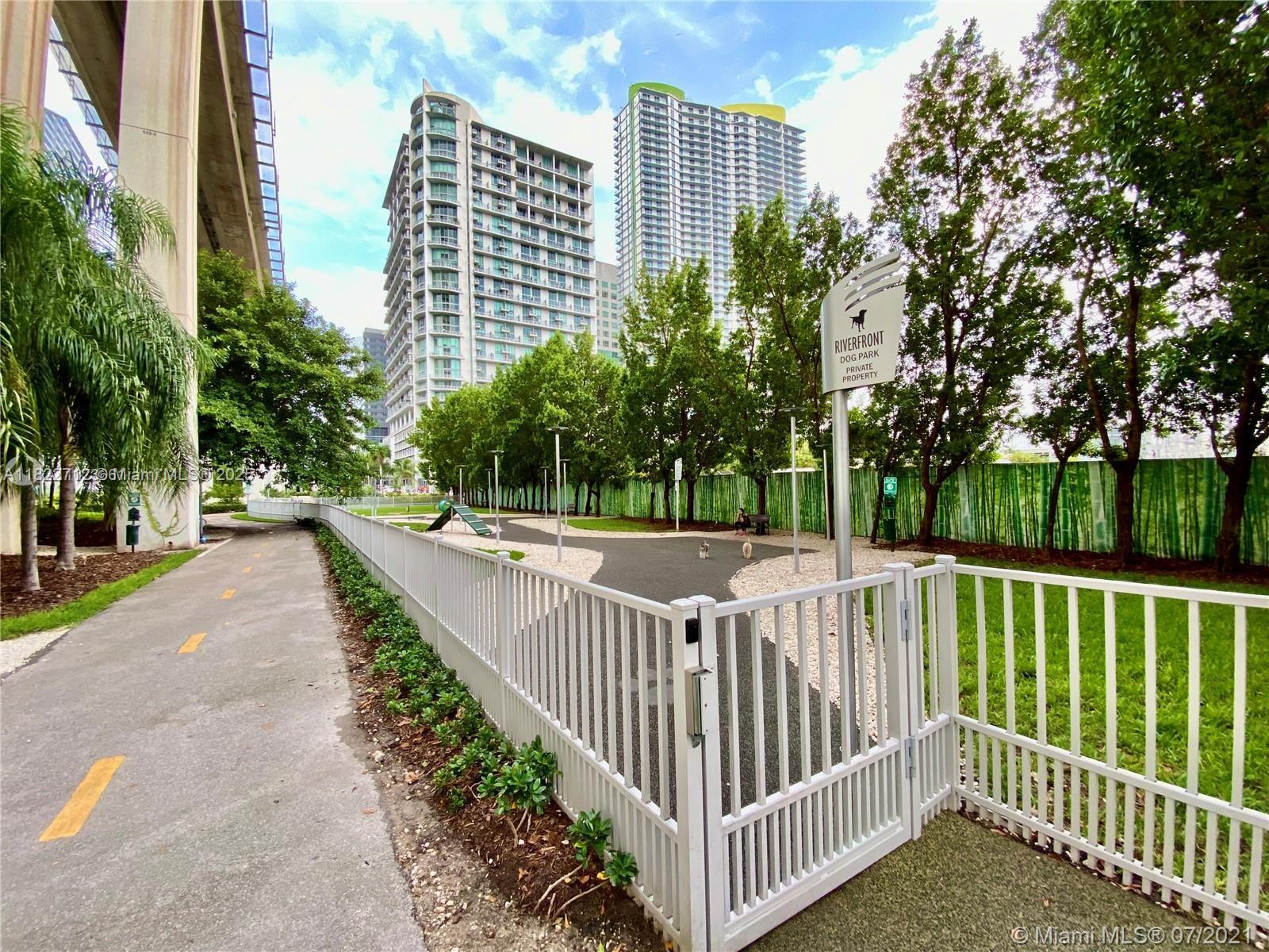 IVY CONDO - Residential