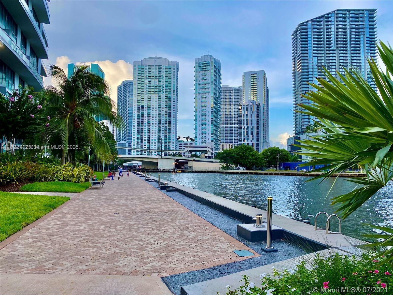 IVY CONDO - Residential