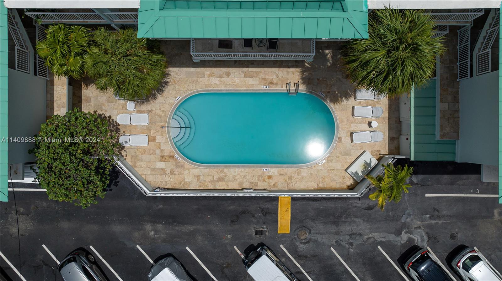 GOVERNORS LODGE ASSOC CON - Residential