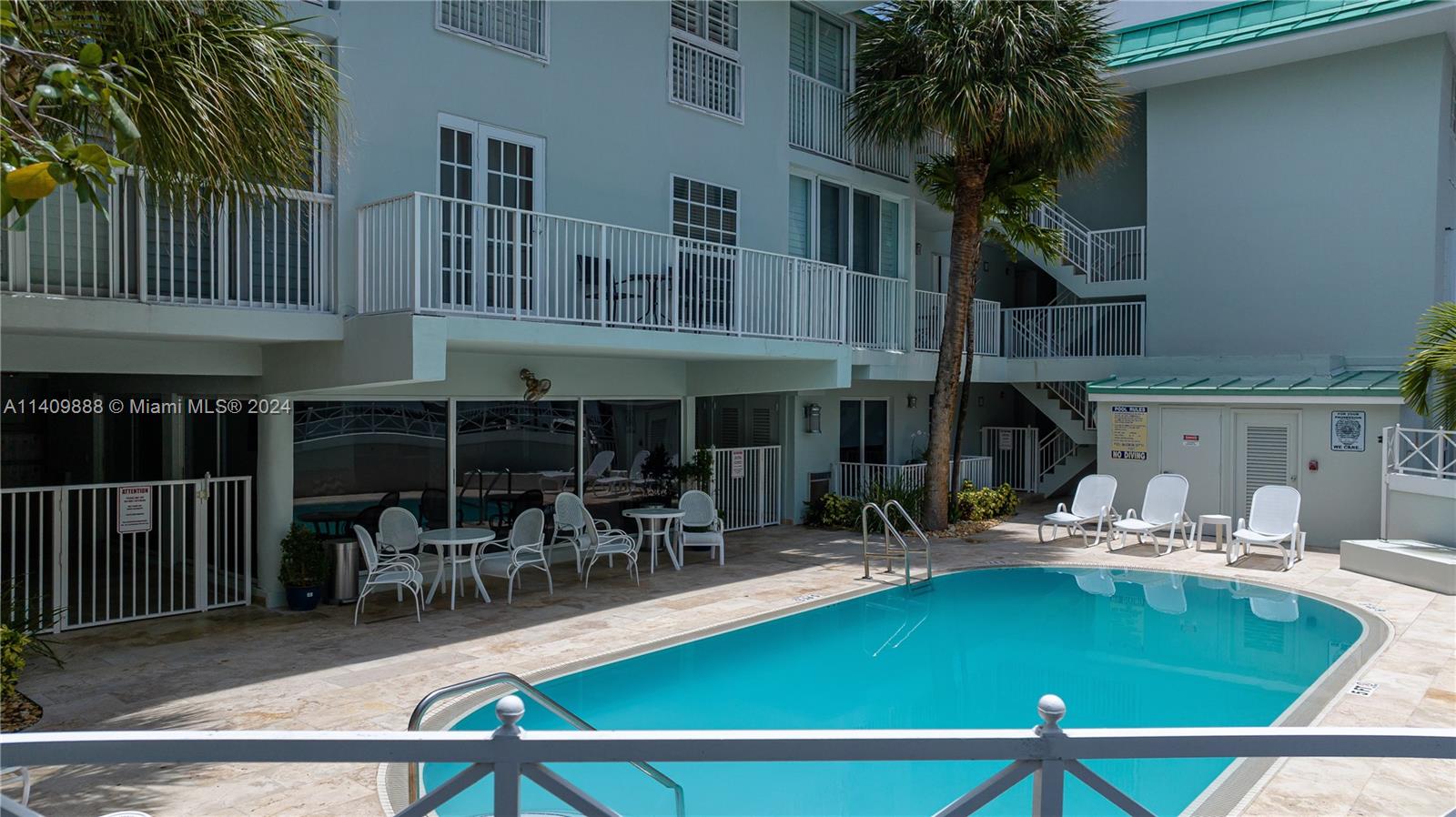 GOVERNORS LODGE ASSOC CON - Residential