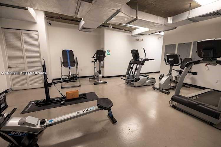 BAYLOFTS CONDO - Residential