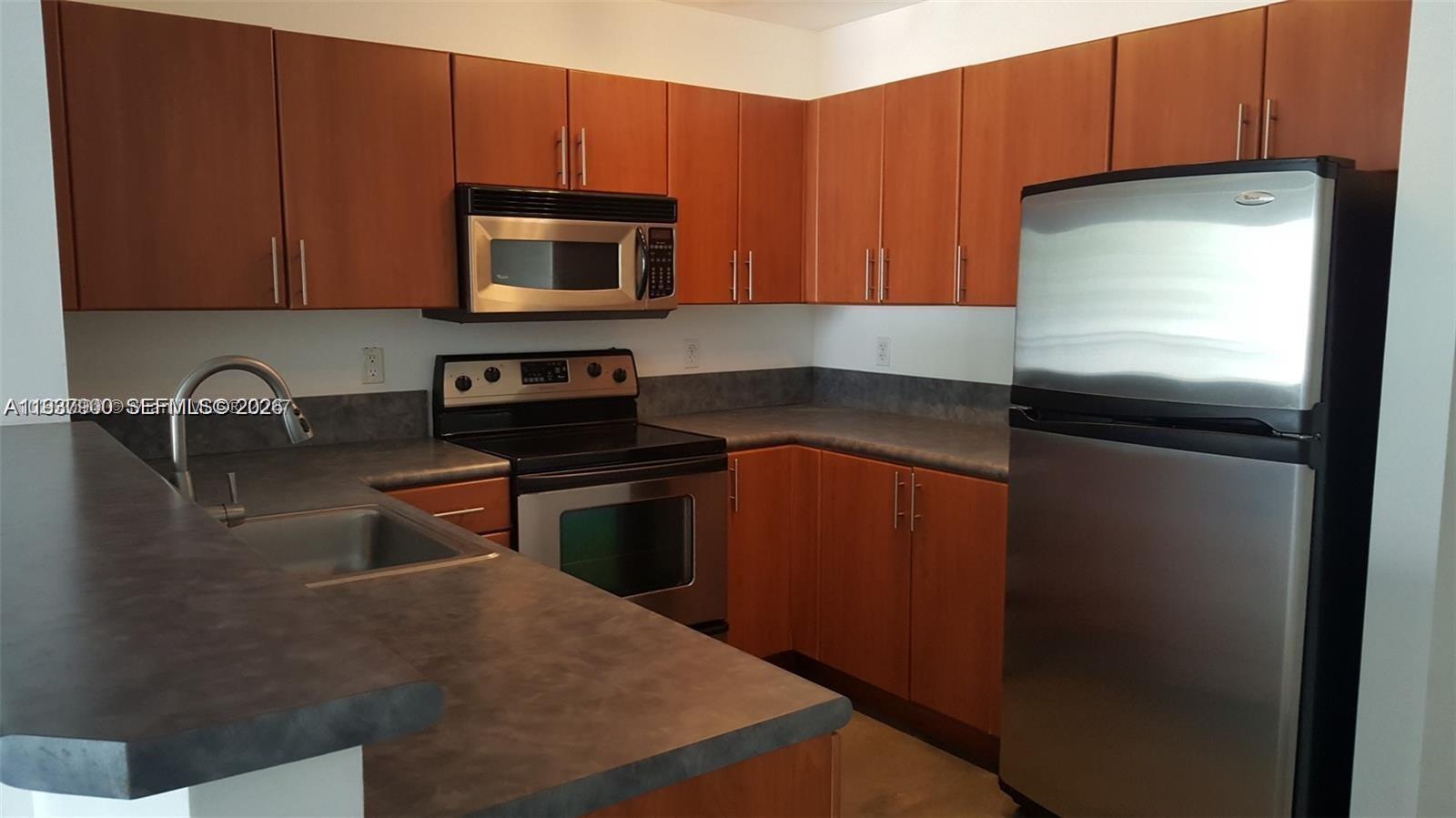 BAYLOFTS CONDO - Residential