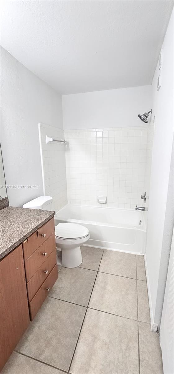 CORAL KEY CONDO - Residential Lease