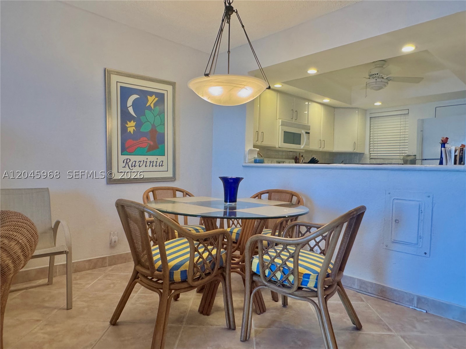 EDGEWATER BEACH TOWERS CO - Residential