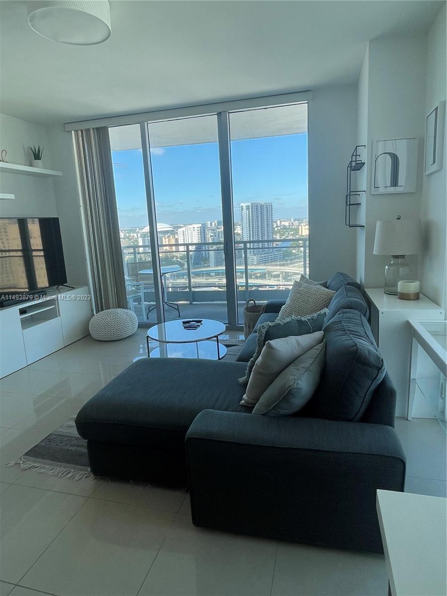 IVY CONDO - Residential Lease
