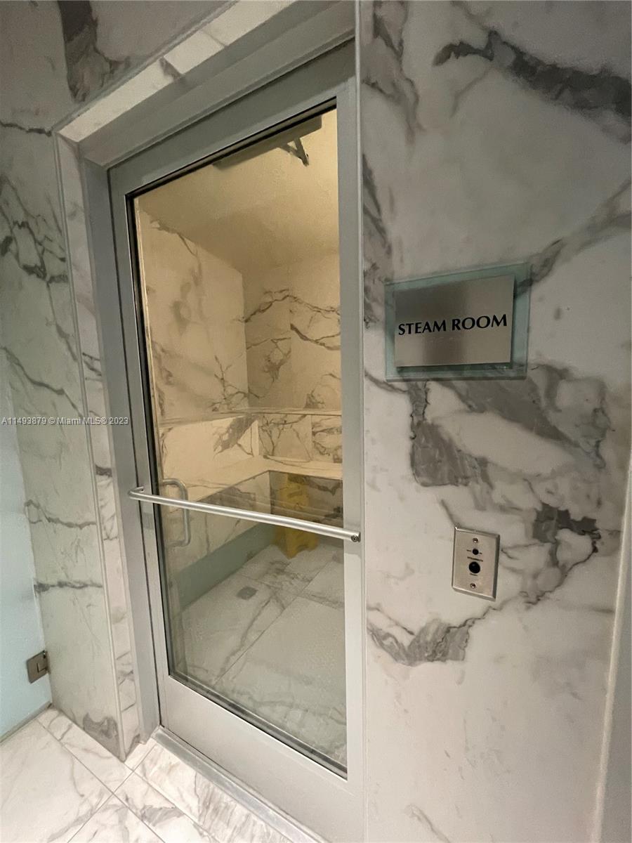 IVY CONDO - Residential Lease
