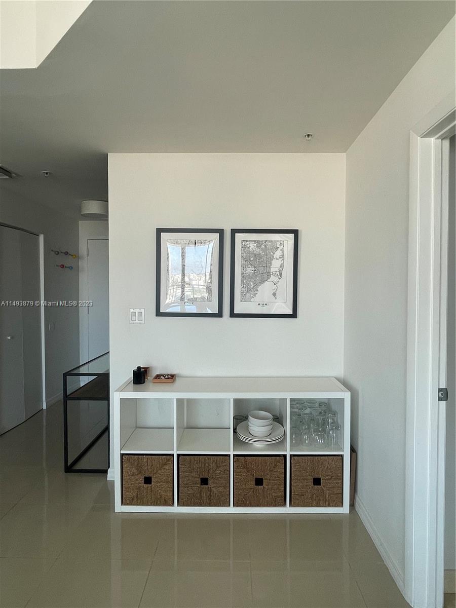 IVY CONDO - Residential Lease