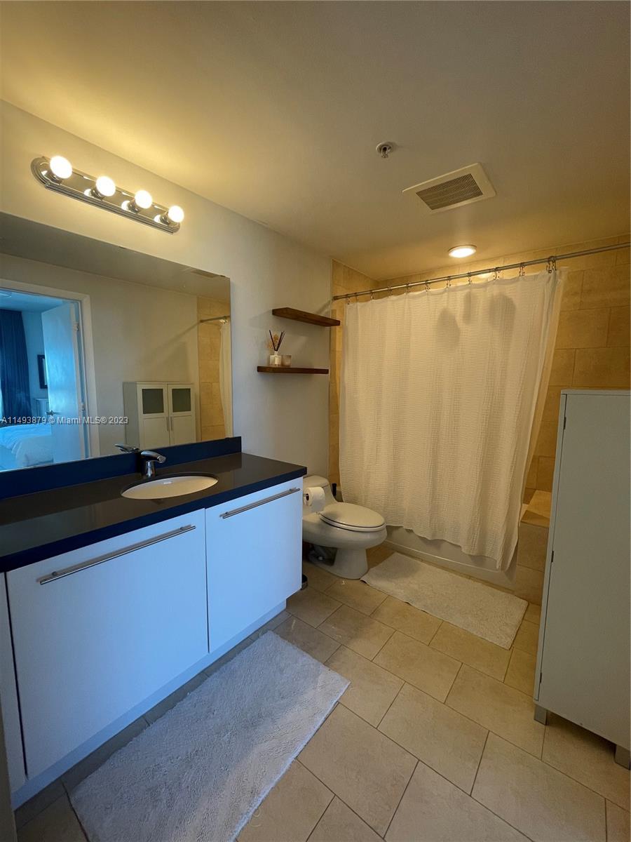 IVY CONDO - Residential Lease