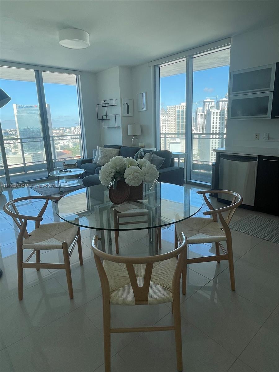 IVY CONDO - Residential Lease
