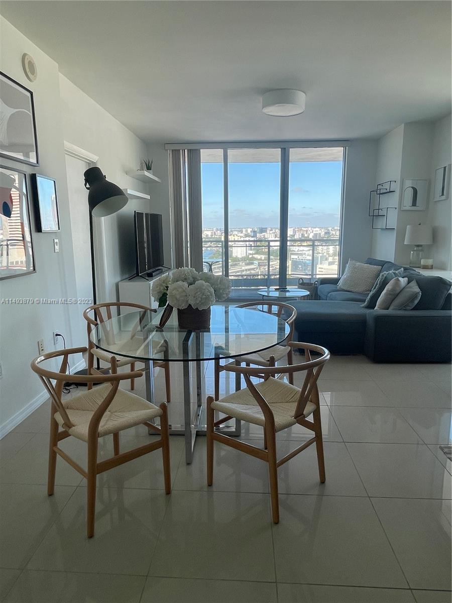 IVY CONDO - Residential Lease