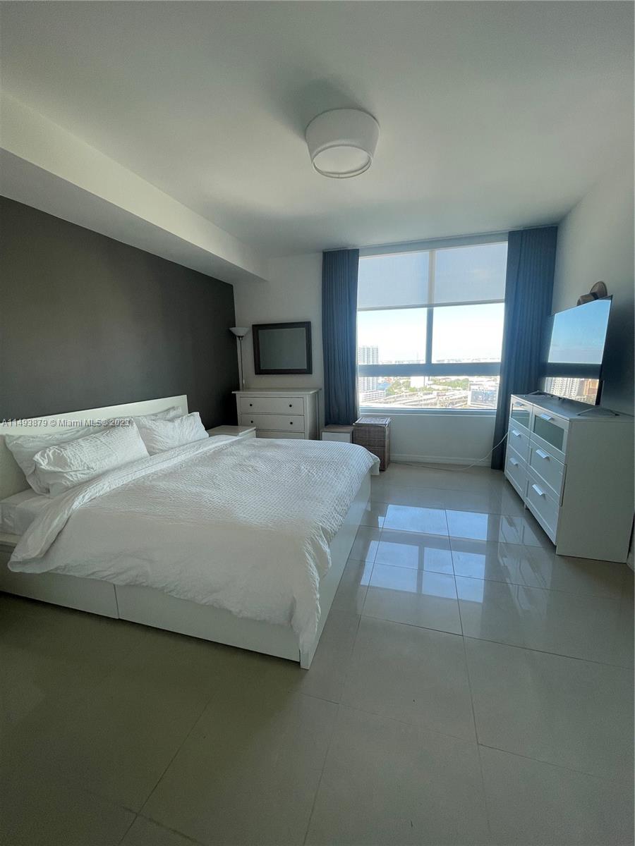 IVY CONDO - Residential Lease