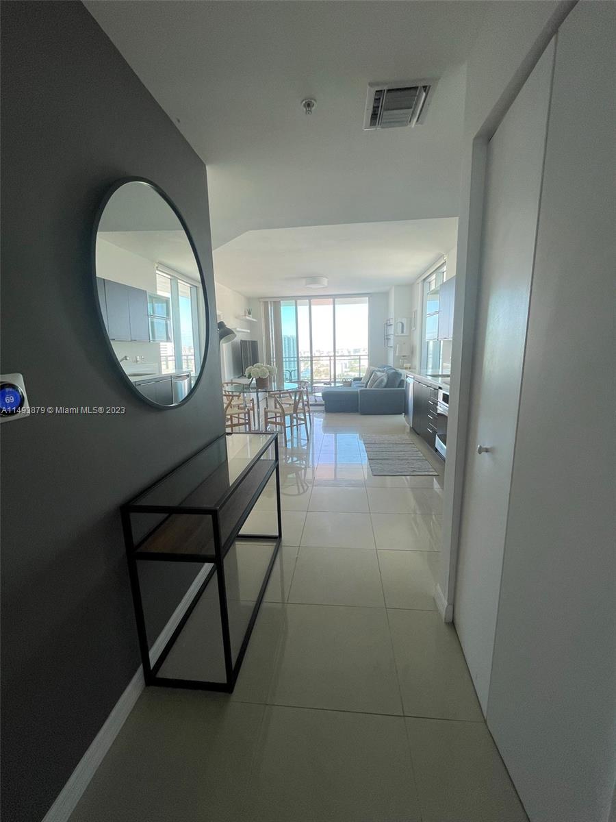 IVY CONDO - Residential Lease