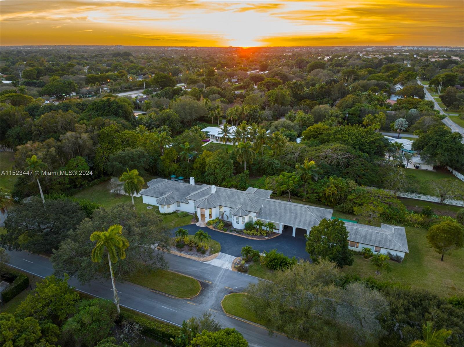 PLANTATION - Residential