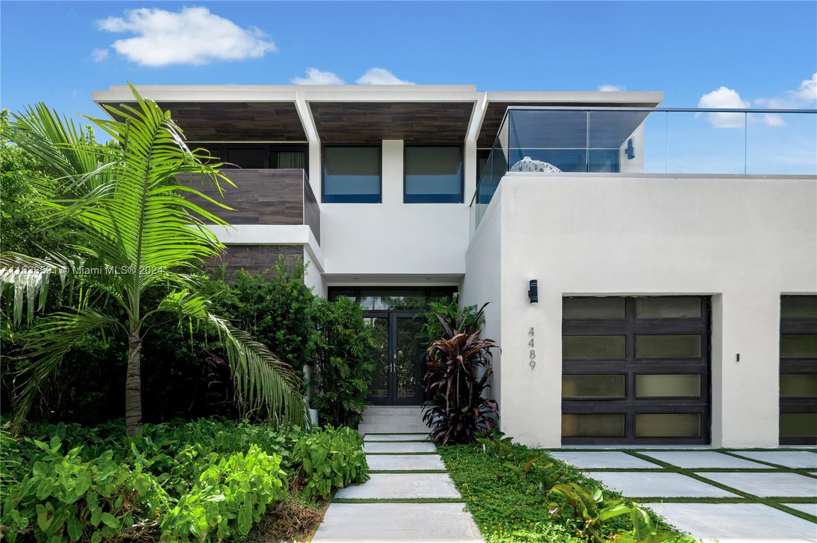 NAUTILUS EXTENSION 4TH - Residential