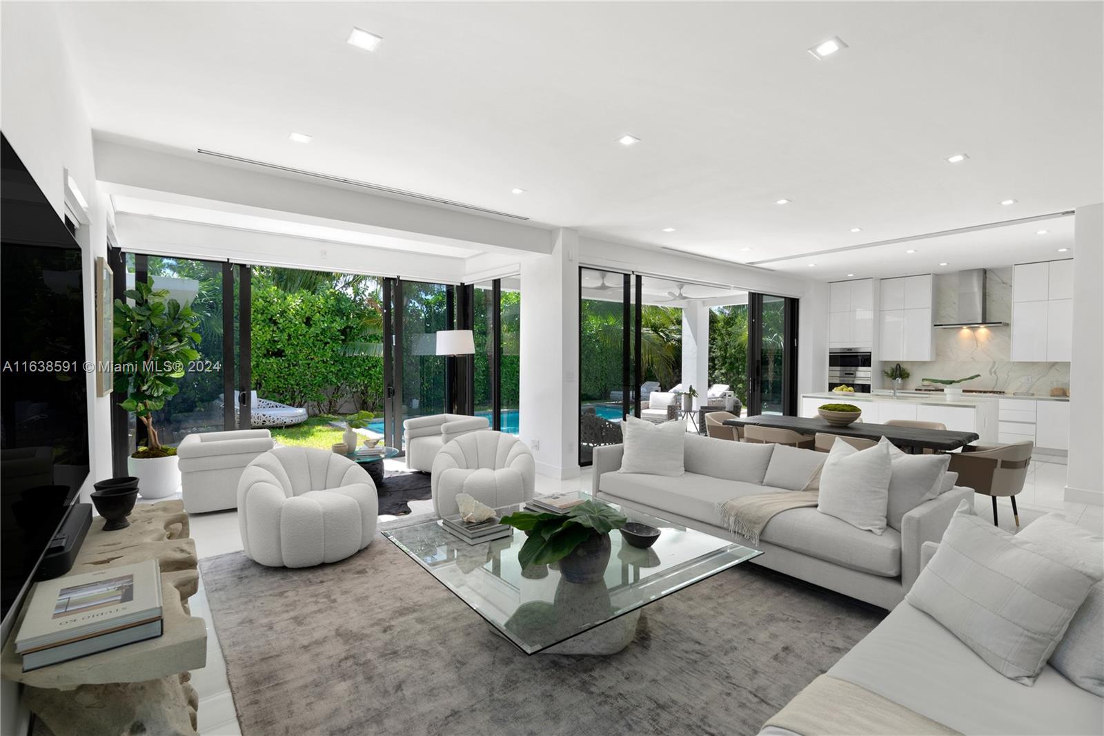 NAUTILUS EXTENSION 4TH - Residential