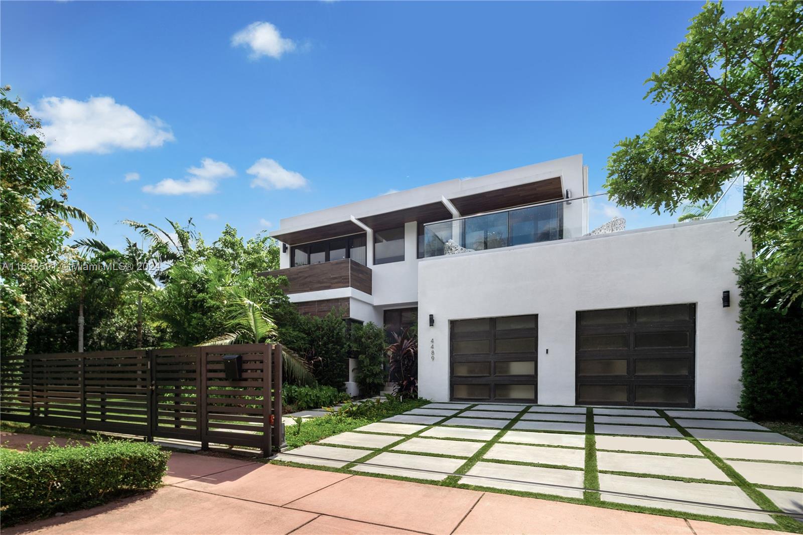 NAUTILUS EXTENSION 4TH - Residential