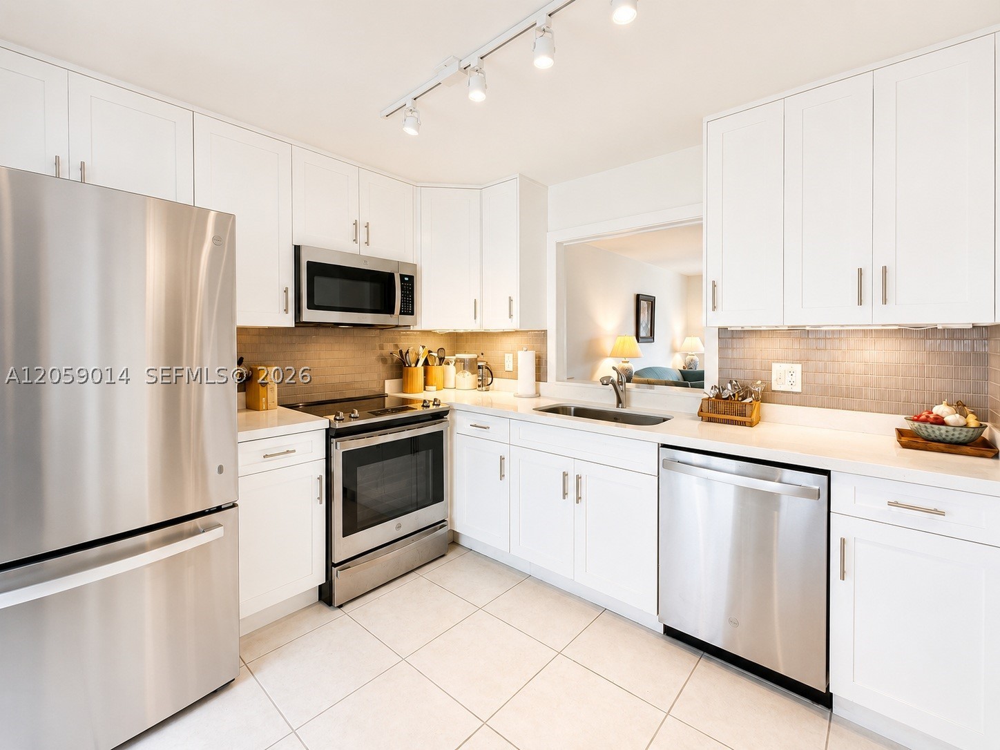 EDEN ISLES CONDO NO 7 - Residential