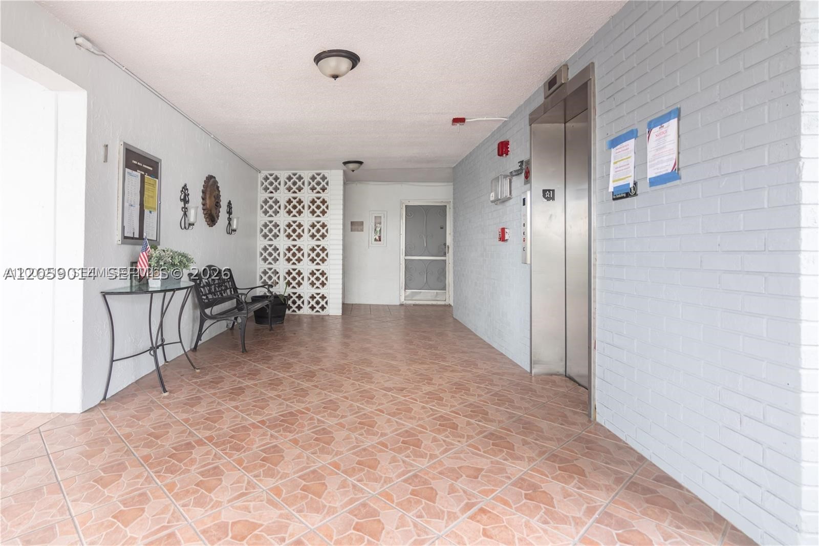 EDEN ISLES CONDO NO 7 - Residential