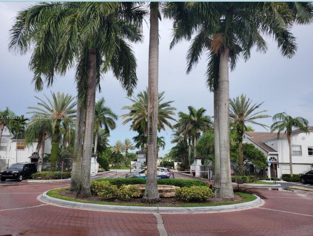 THE GREENS AT DORAL CONDO - Residential Lease