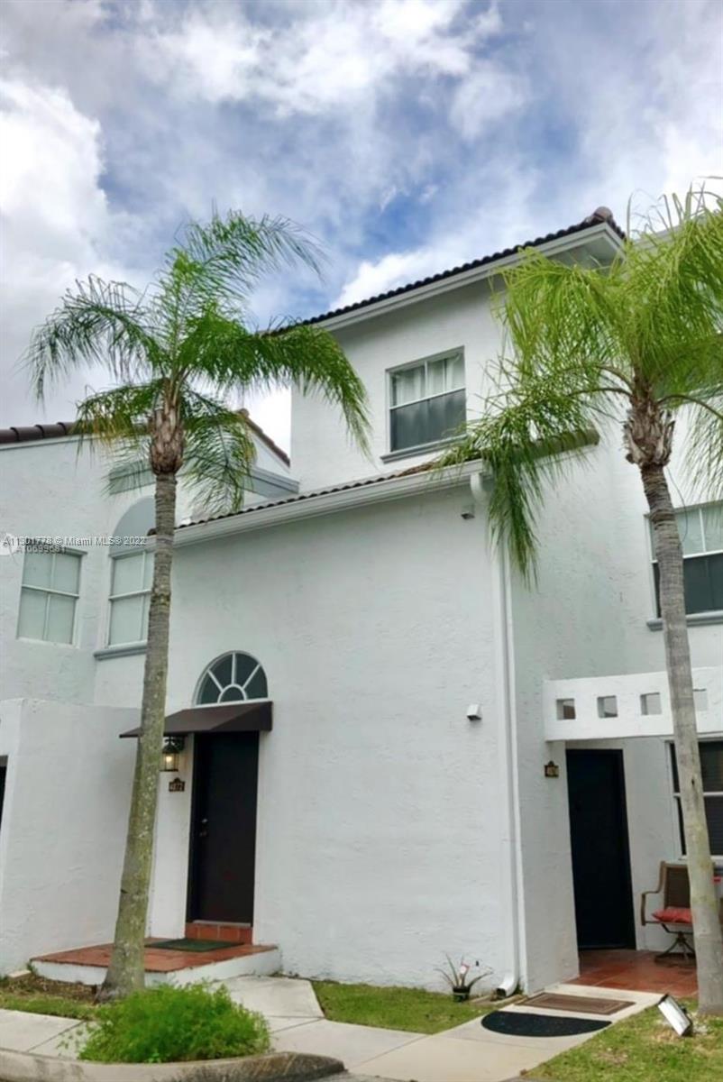 THE GREENS AT DORAL CONDO - Residential Lease