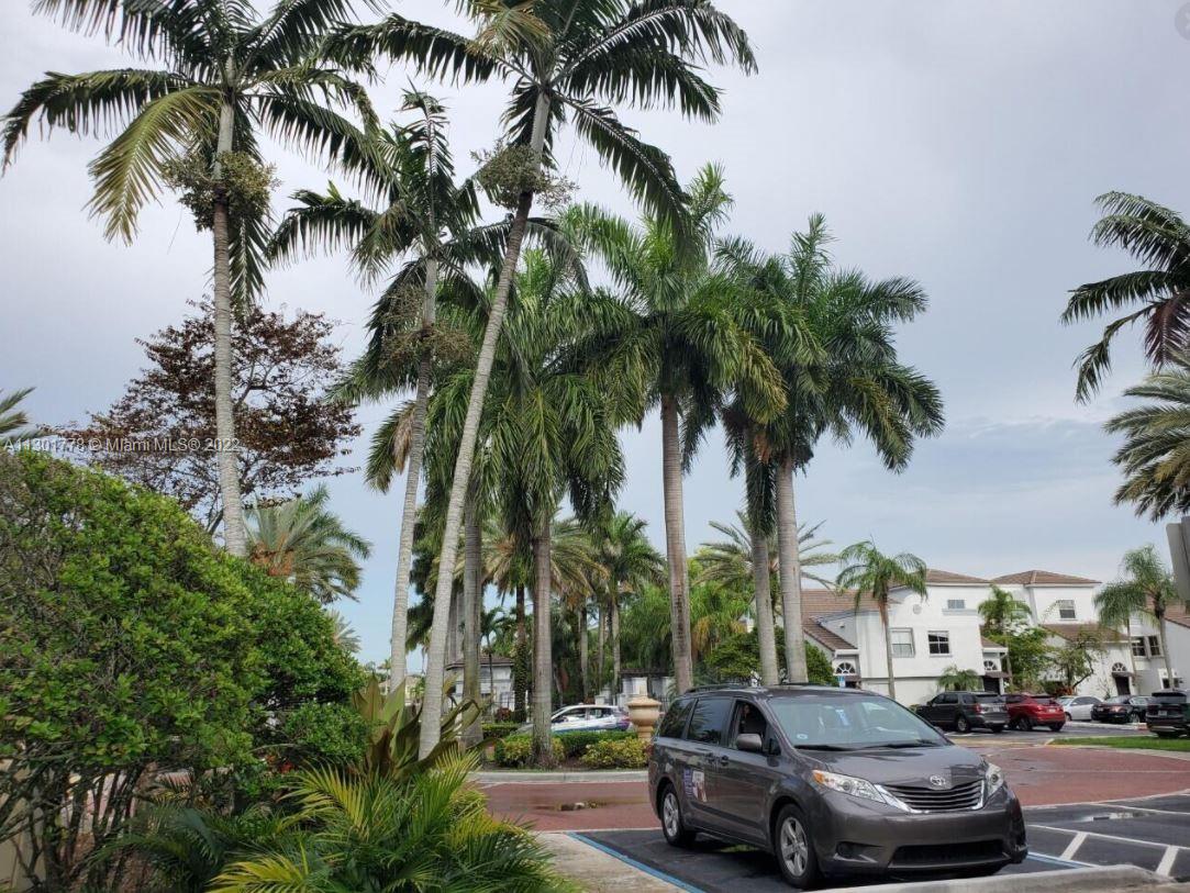 THE GREENS AT DORAL CONDO - Residential Lease