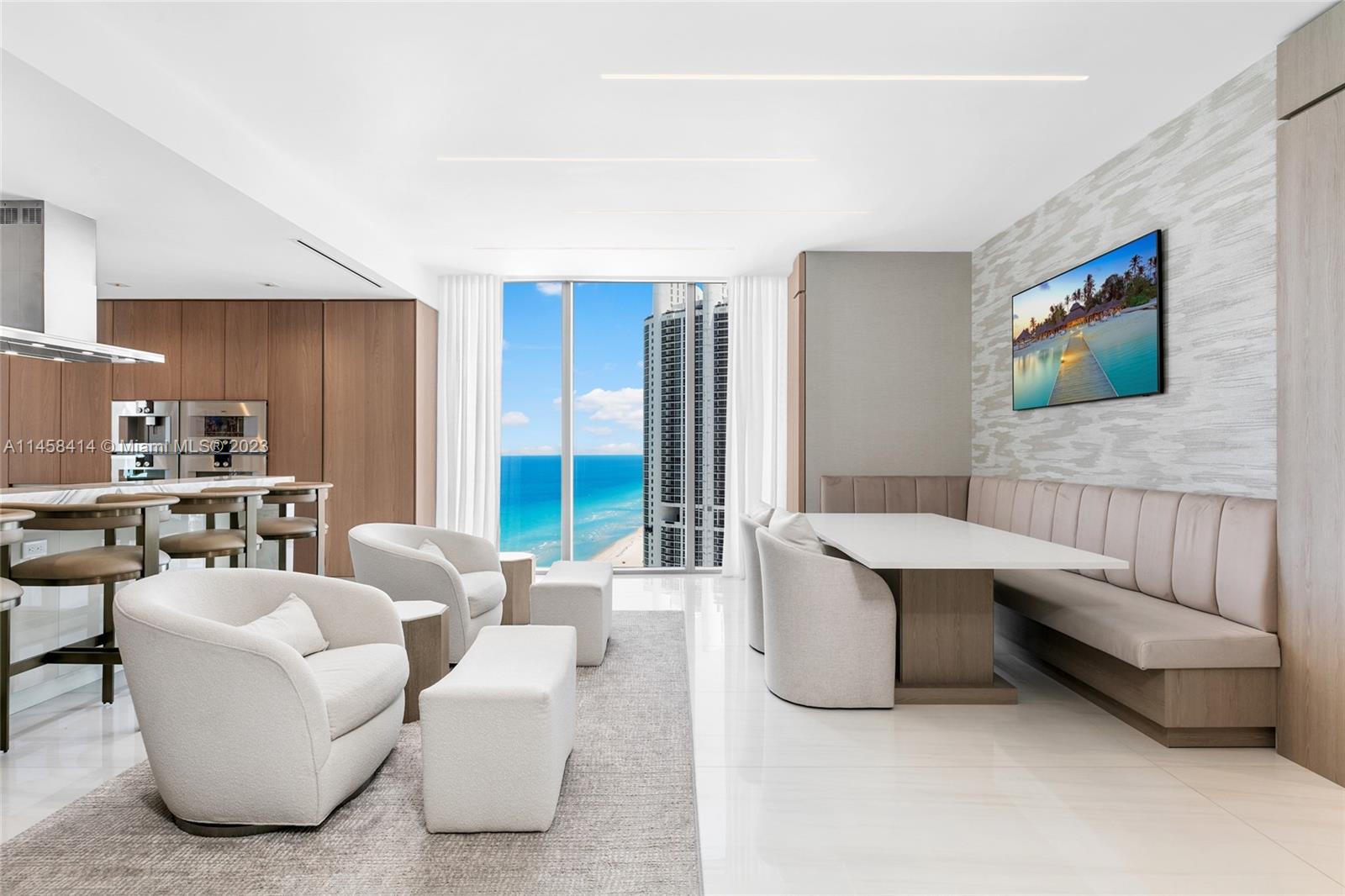 Turnberry Ocean Club - Residential
