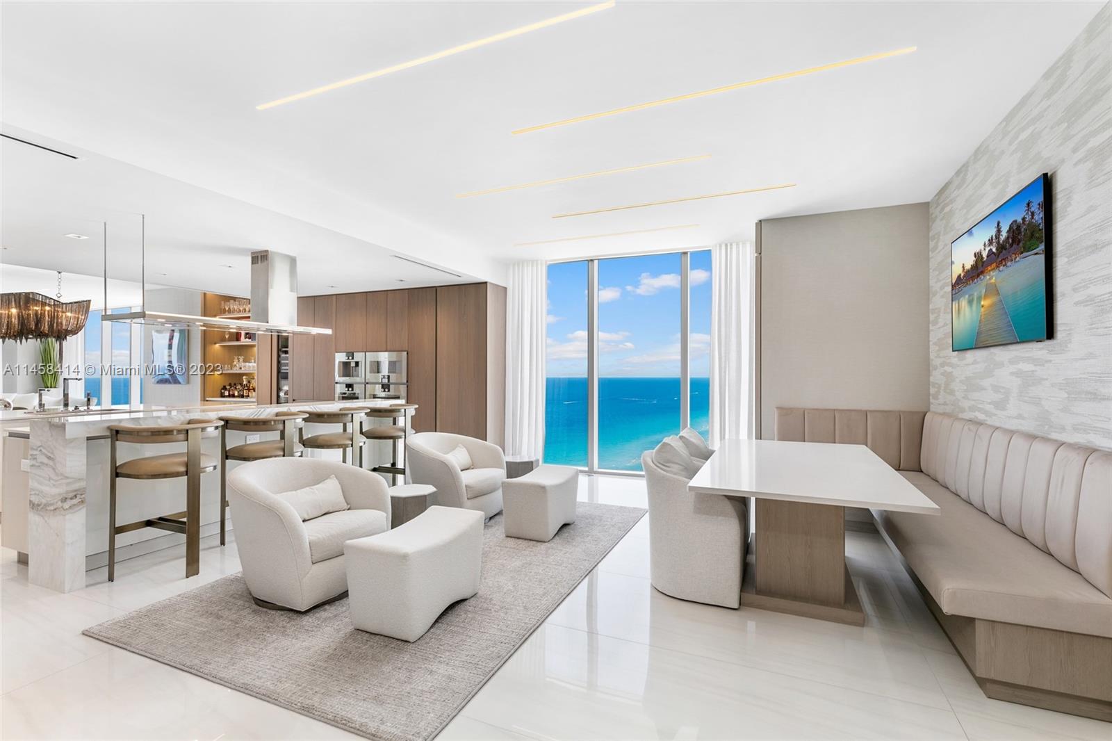 Turnberry Ocean Club - Residential