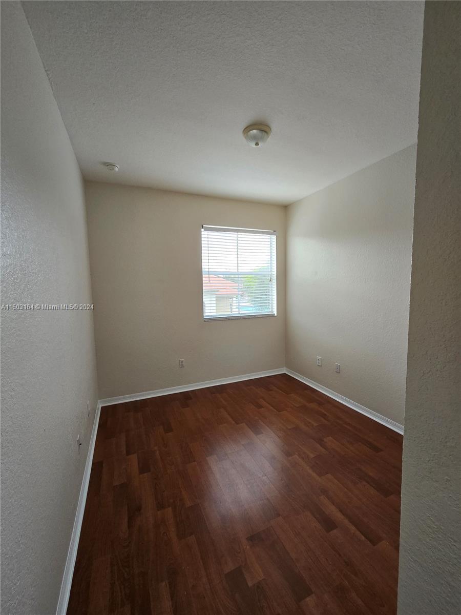 LAS TERRAZAS AT VIZCAYA C - Residential Lease