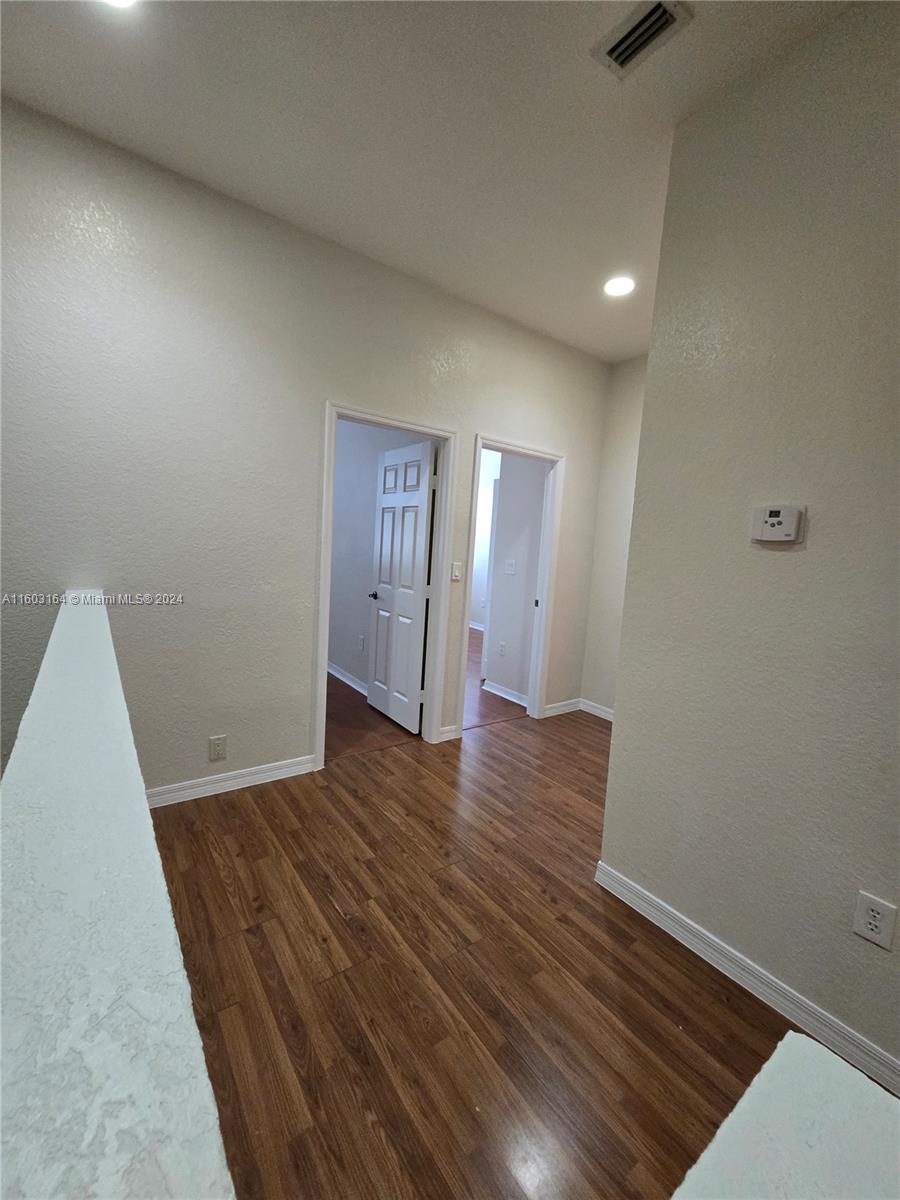 LAS TERRAZAS AT VIZCAYA C - Residential Lease