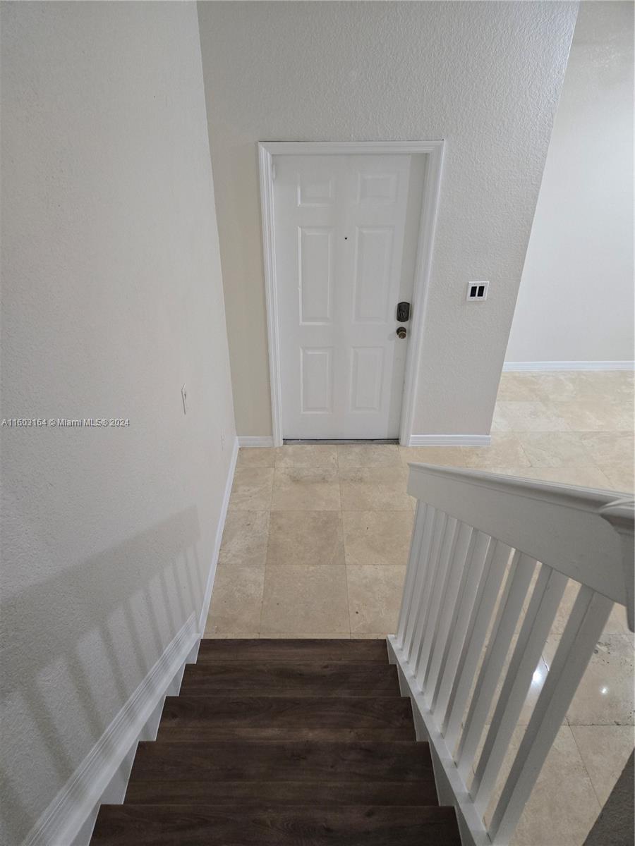 LAS TERRAZAS AT VIZCAYA C - Residential Lease