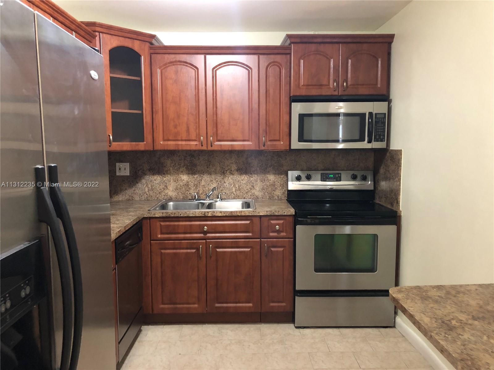 EL CONQUISTADOR NORTH CON - Residential Lease